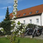 فندق Hotel-pension Lydia برلين