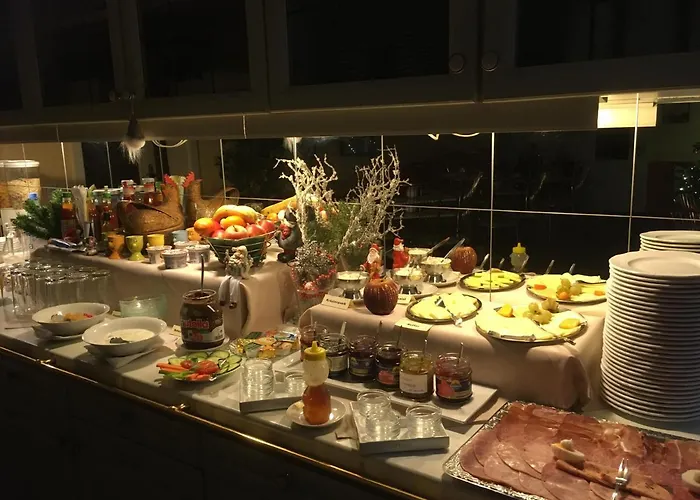 Hotel-pension Lydia فندق برلين